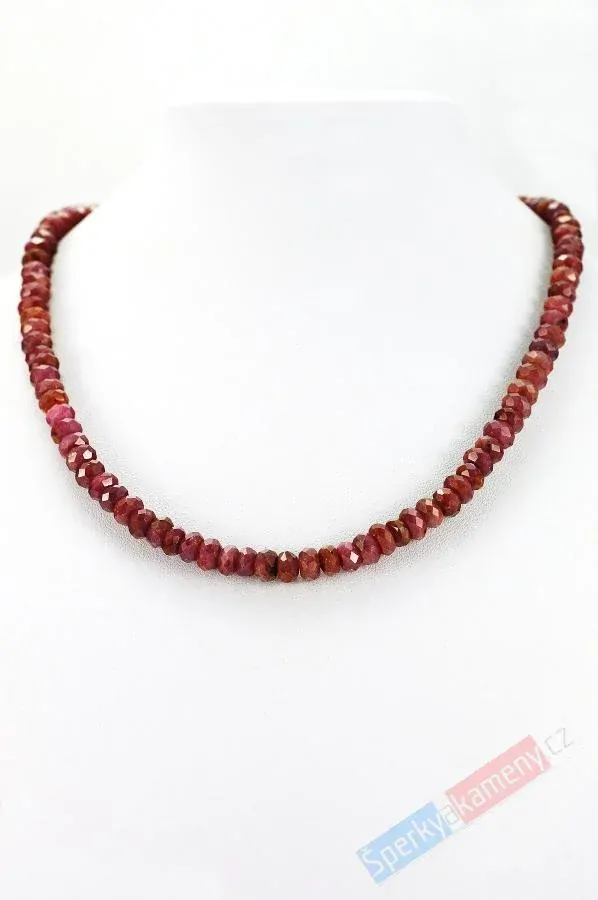 Náhrdelník z broušeného rubínu QA, velké čočky 3 x 5 mm, stříbro Ag 925/1000 (RU2057B)