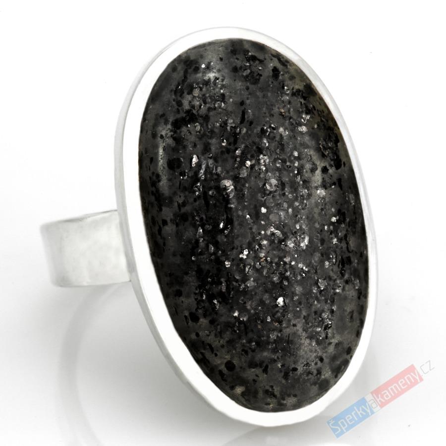 Velký stříbrný prsten (Ag 925/1000) s Black Sun Stone QA, vel. kamene cca 31 x 18 mm, RARITA (BSS7867R)