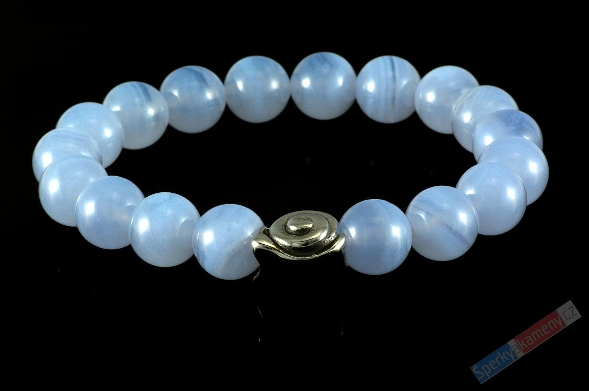 Náramek z modrého chalcedonu "křehká krása podléšky II", kuličky cca 5 mm (CHA230NS)