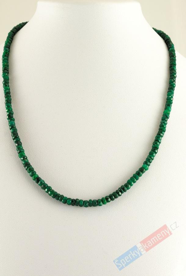 Broušený smaragdový náhrdelník QA, mírně nepravidel. čočky cca 3 mm, stříbro Ag 925/1000 (SM1855B)