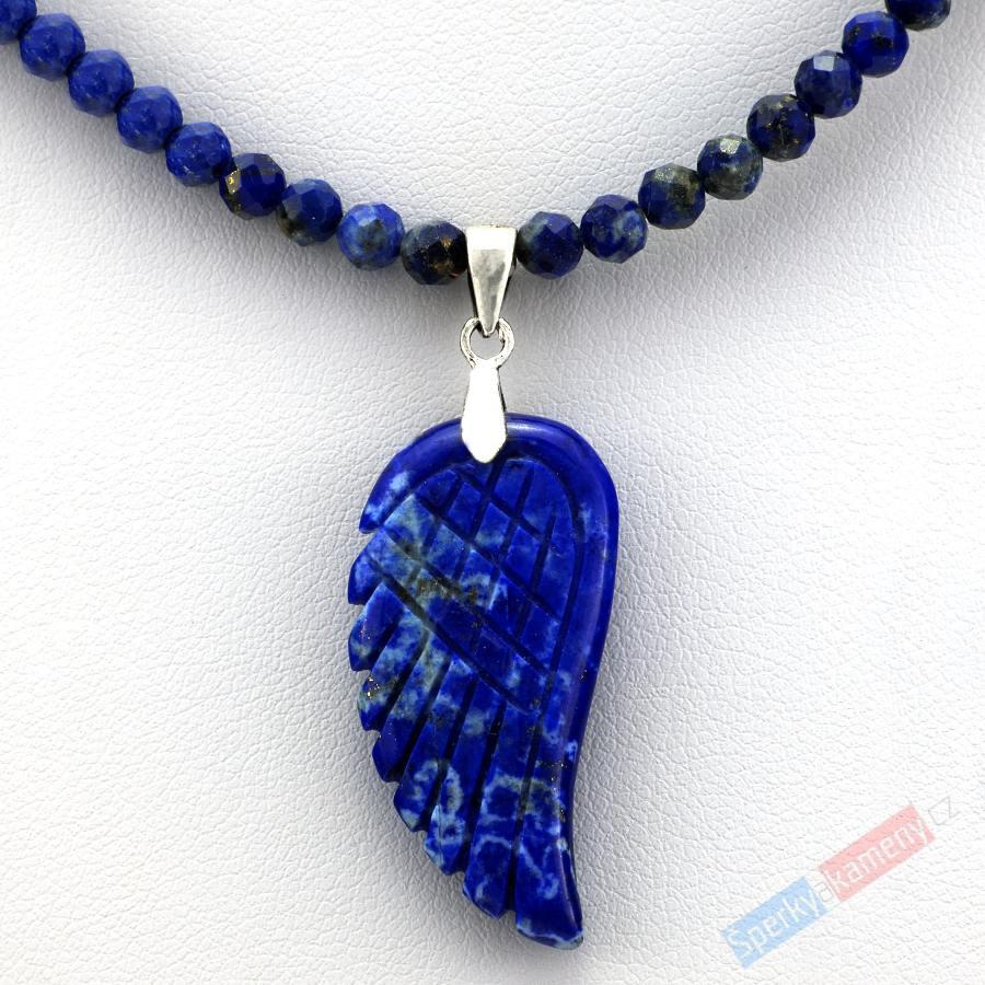 Náhrdelník z lapisu lazuli s přívěškem ve tvaru andělského křídla QA, stříbro Ag 925/1000 (LL7139S)