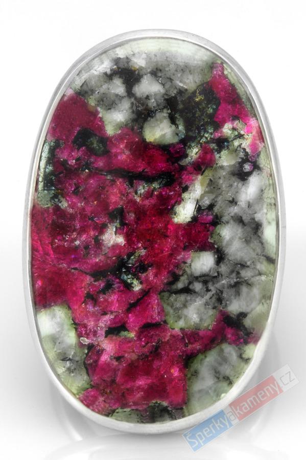Stříbrný prsten (Ag 925/1000) s eudialitem QA, vel. kamene cca 38 x 25 mm, RARITA (ED3027R)