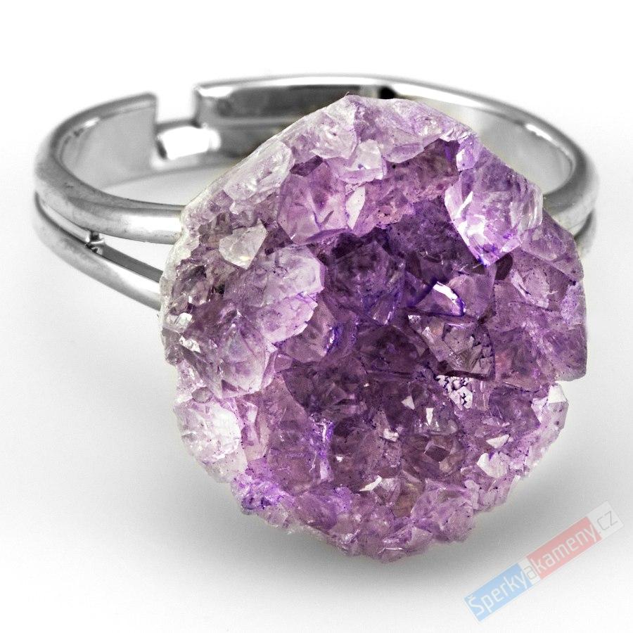 Prsten z drůzy ametystu QA, vel. kamene cca 16 x 14 mm (AM202R)
