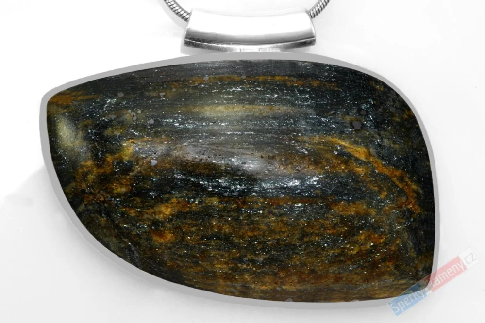 Velký stříbrný přívěsek (Ag 925/1000) s hematitem QA, cca 32 x 51 mm (HE3001P)