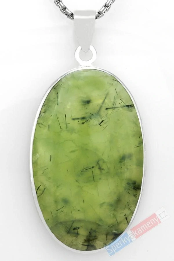 Větší stříbrný přívěsek (Ag 925/1000) s prehnitem QA, ovál cca 46 x 30 mm (PR51212P)