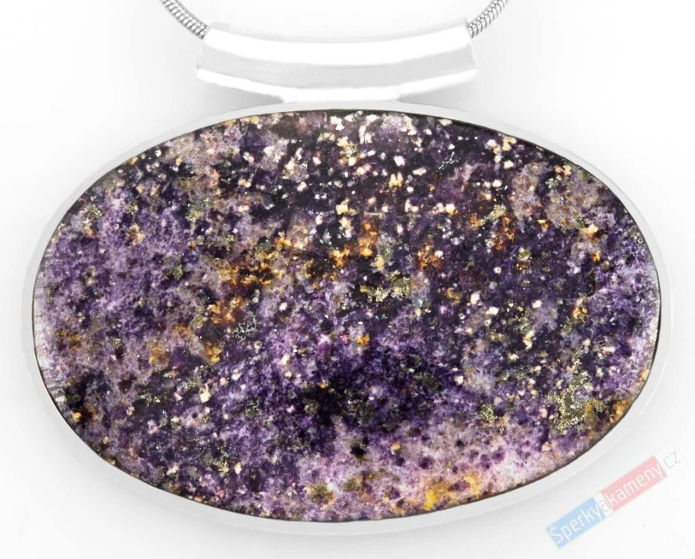 Velký stříbrný přívěsek (Ag 925/1000) s fenacitem prorostlým ve fluoritu s příměsí pyritu QA, ovál cca 35 x 52 mm, "galaxie slunce a hvězd II", RARITA (FFP1695P)