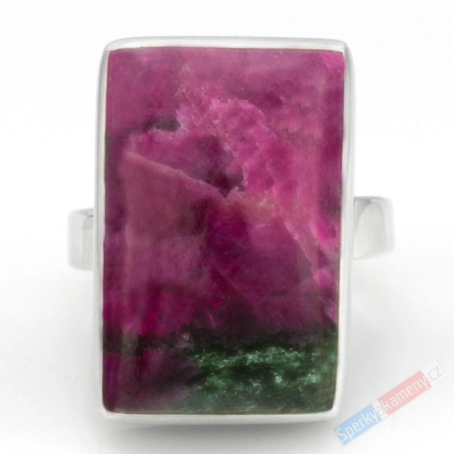 Unisex stříbrný prsten (Ag 925/1000) s rubínem a zoisitem QA, vel. kamene cca 25 x 17 mm (RF1391R)