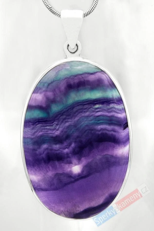 Větší stříbrný přívěsek (Ag 925/1000) s fluoritem QAA, ovál cca 42 x 28 mm, "duha z ráje II" (FL2118P)