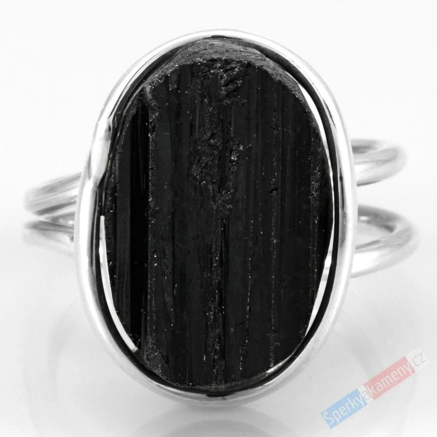 Stříbrný prsten (Ag 925/1000) s přírodním turmalínem skorylem QA, vel. kamene cca 21 x 16 mm, "ochrana před negativní energií", VELIKOST 58/59 (TU7331R)