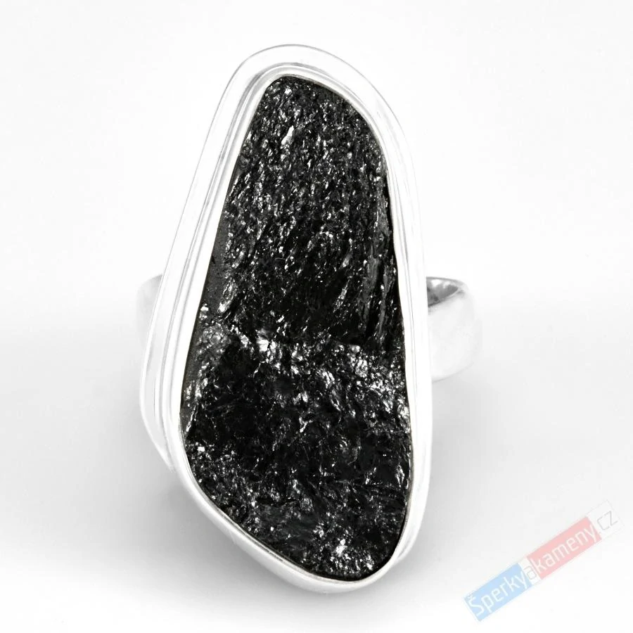 Velký stříbrný prsten (Ag 925/1000) s přírodním turmalínem skorylem QA, vel. kamene cca 34 x 18 mm "ochrana před negativní energii", VELIKOST 57 (TU1572R)