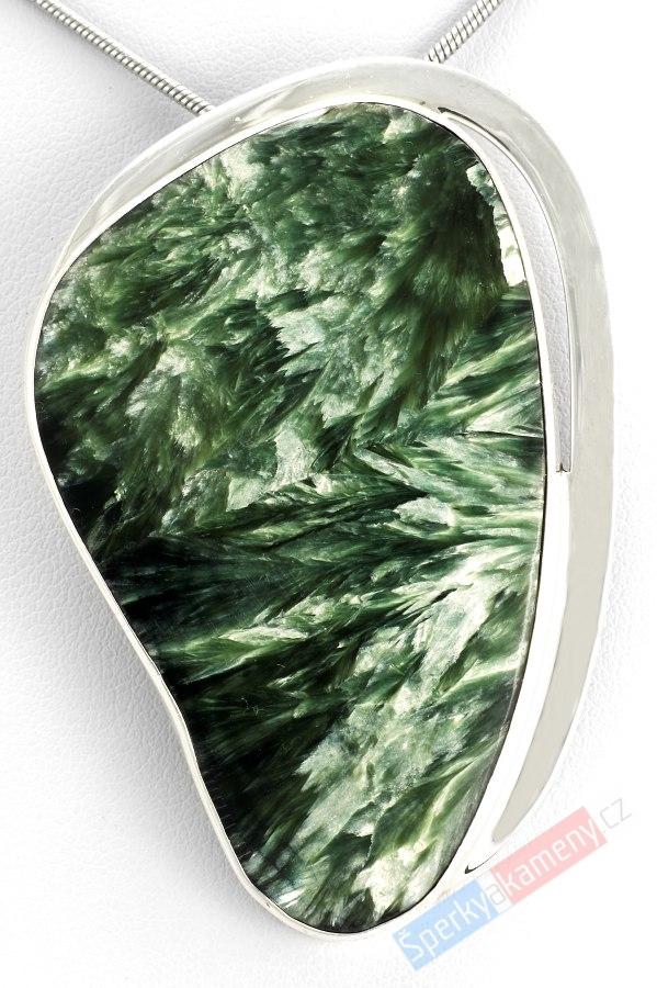 Stříbrný přívěšek (Ag 925/1000) se serafinitem QAA, cca 55 x 38 mm, RARITA (SF1404P)