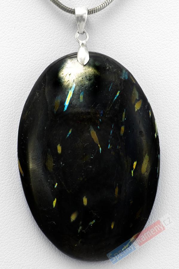 Přívěšek z nummitu QA, velký ovál cca 48 x 30 mm, rhodiované stříbro Ag 925/1000, RARITA, "ochránce duše" (NT1001P)