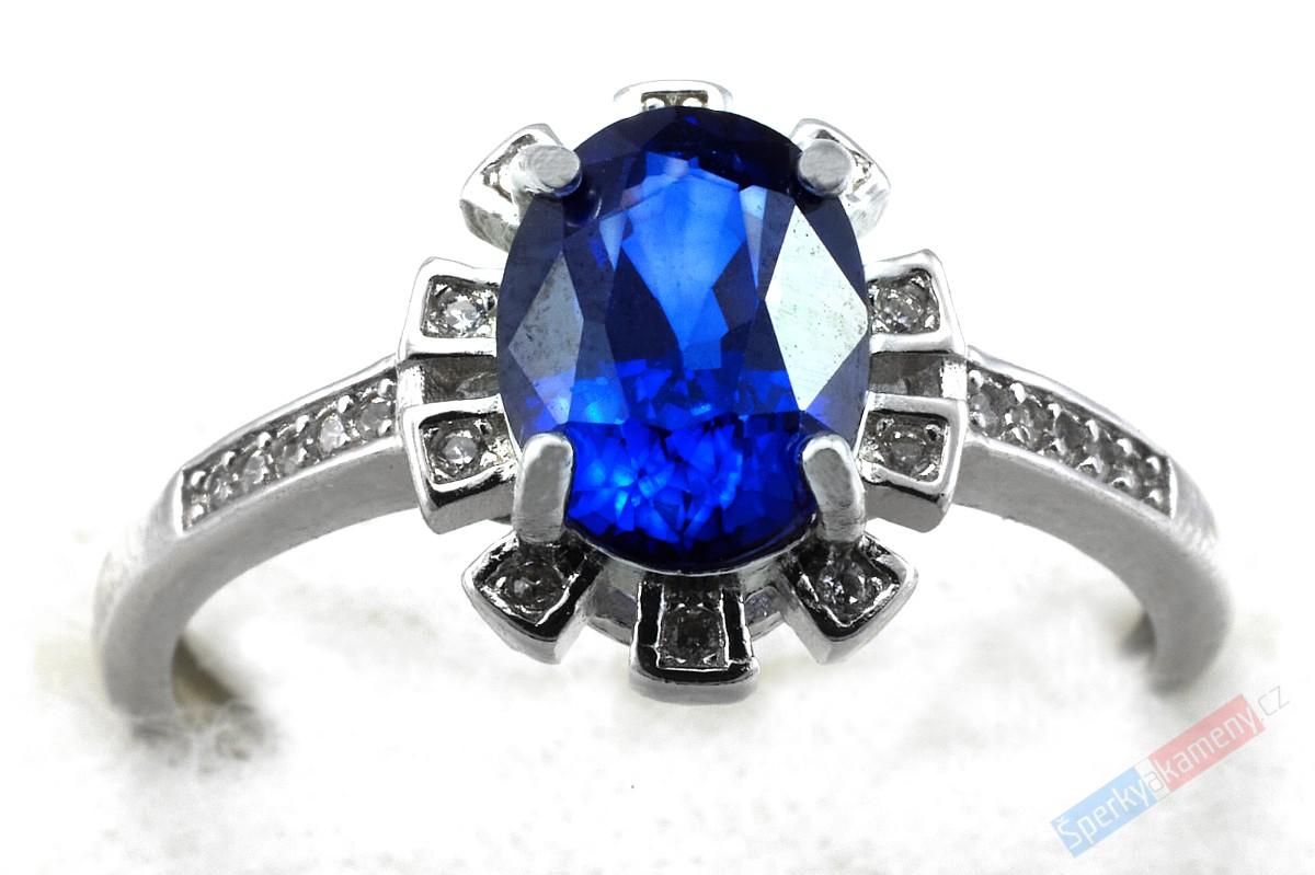 Stříbrný prsten (Ag 925/1000) s broušeným safírem QAA, vel. kamene cca 8 x 6 mm (SFF1210R)