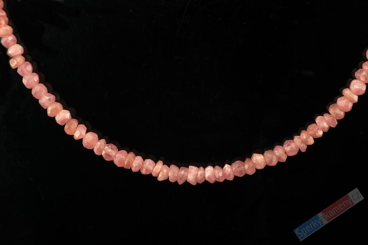 Náhrdelník z broušeného rodochrozitu QAA, kuličky cca 3 mm, stříbro Ag 925/1000, délka cca 46 mm (RCH650B)