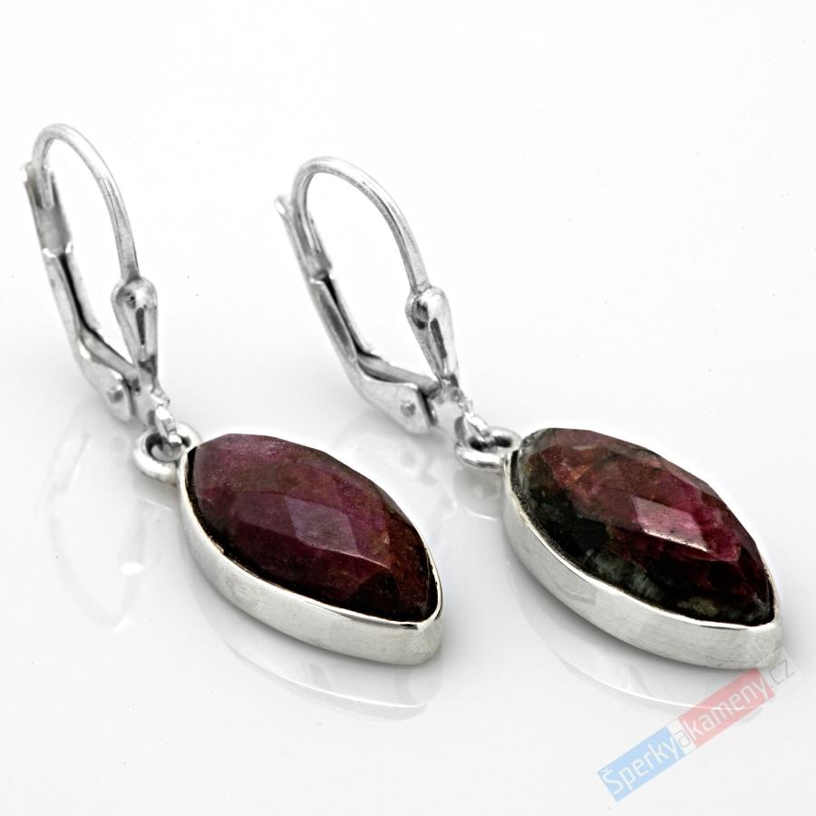 Stříbrné náušnice (Ag 925/1000) s eudialitem QA, cca 18 x 9 mm, RARITA (ED5150U)