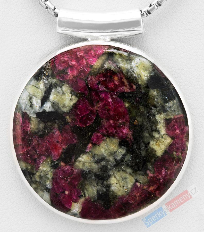 Stříbrný přívěšek (Ag 925/1000) s eudialitem QA, prům. cca 36 mm, RARITA (ED9081P)