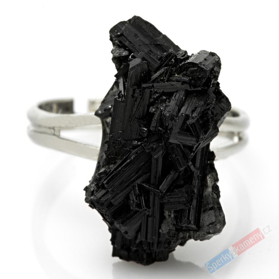 Prsten z krystalu turmalínu skorylu QA, velikost kamene cca 21 x 12 mm (TU173R)