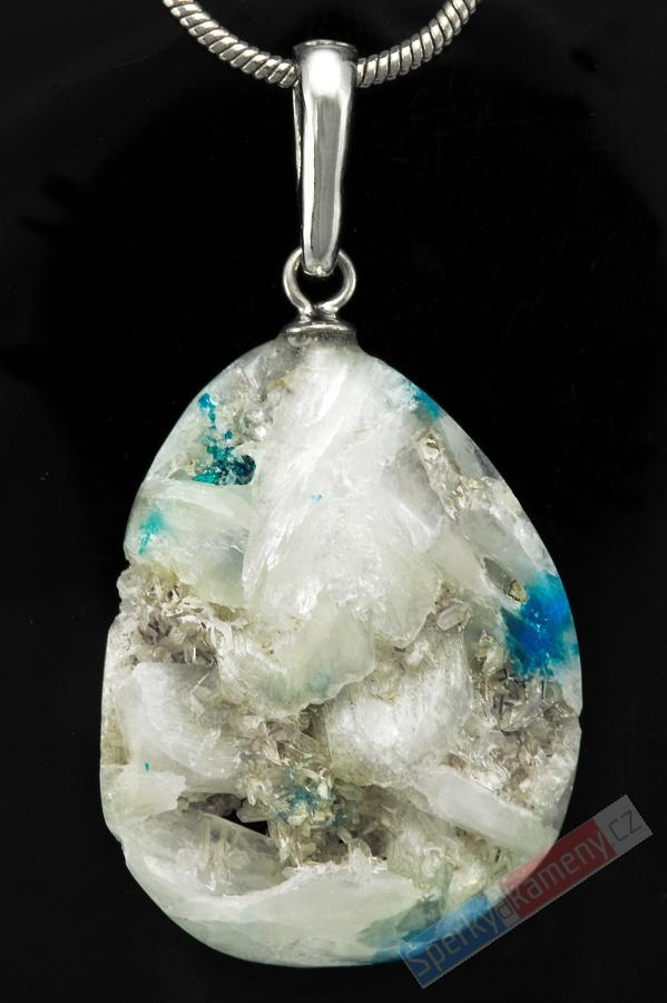 Přívěsek z cavansitu, krystal cca 26 x 19 mm, stříbro Ag 925/1000 "nebeský posel", RARITA (CV3026P)