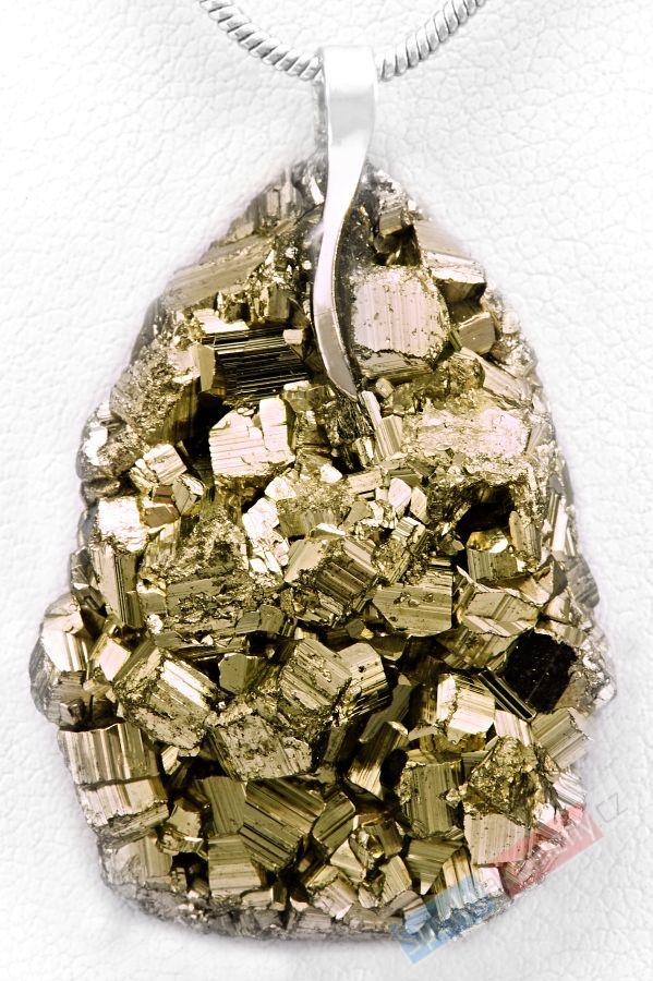 Přívěsek z pyritu QA, cca 30 x 22 mm (PY187P)