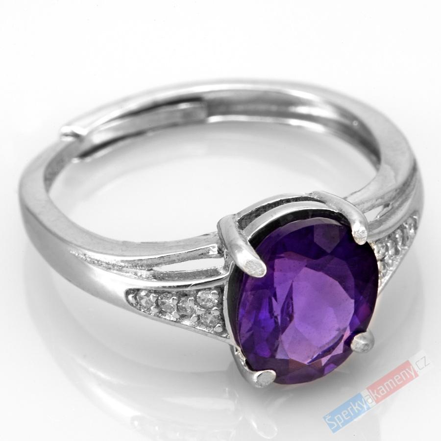 Stříbrný prsten (Ag 925/1000) s broušeným tmavým ametystem QAA, vel. kamene cca 10 x 8 mm (AM6655R)