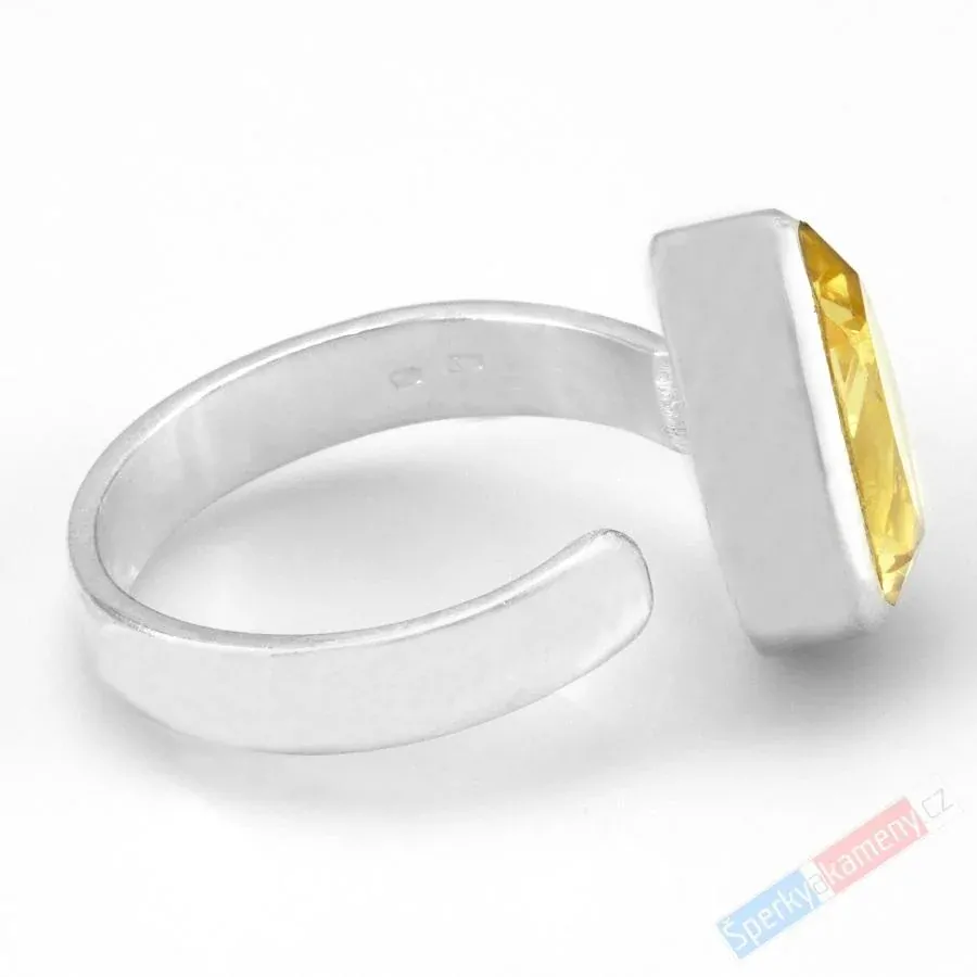 Stříbrný prsten (Ag 925/1000) s broušeným citrínem QAA, vel. kamene cca 16 x 12 mm (CI9087R)