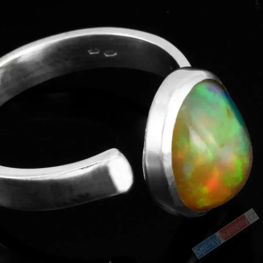 Stříbrný prsten (Ag 925/1000) s drahým opálem QAA, vel. kamene cca 15 x 12 mm, RARITA (ODR1816R)