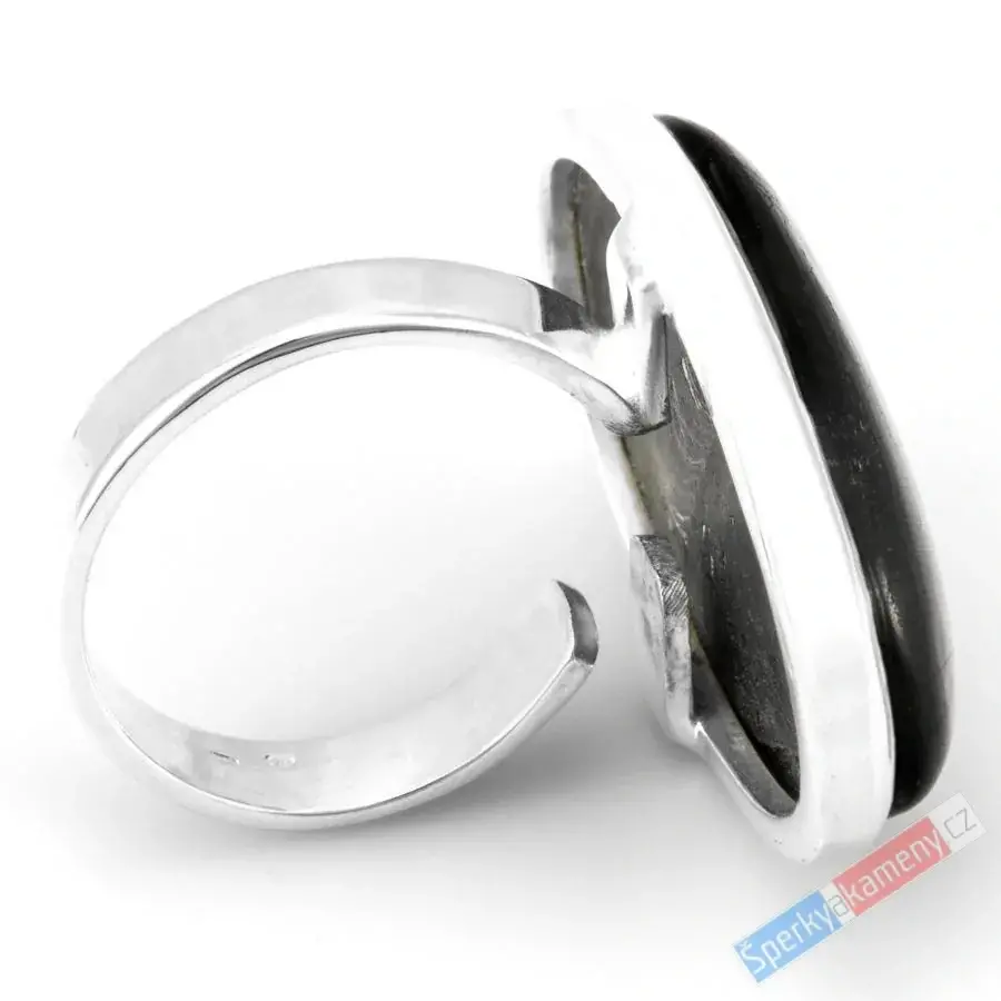 Velký stříbrný prsten (Ag 925/1000) s hyperstenem QAA, vel. kamene cca 33 x 23 mm (HY1028R) 