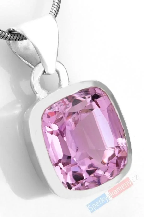 Stříbrný přívěsek (Ag 925/1000) s broušeným kunzitem QAA, cca 16 x 14 mm, nádherná barva a brus, RARITA (KT5002P)
