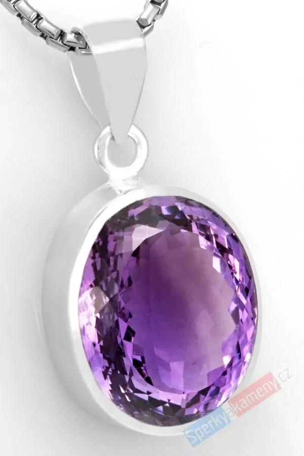 Stříbrný přívěsek (Ag 925/1000) s broušeným tmavým ametystem QAA, ovál cca 23 x 20 mm, nádherný brus (AM2117P)
