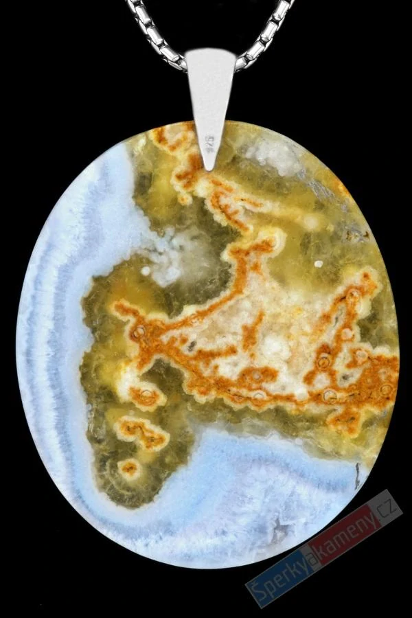 Větší přívěsek z modrého chalcedonu QA, ovál cca 46 x 39 mm, stříbro Ag 925/1000, nádherné probarvení, "láska na první pohled" (CHA3363P)