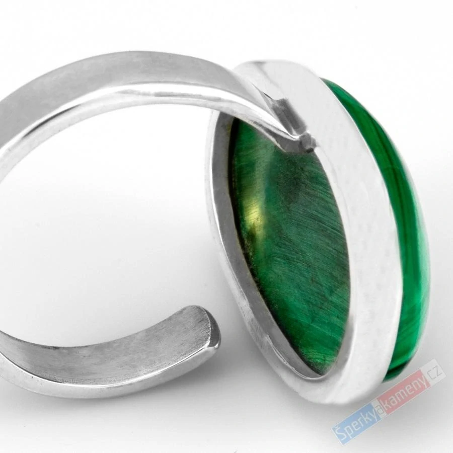 Stříbrný prsten (Ag 925/1000) s malachitem QAA, vel. kamene cca 27 x 17 mm (MA8473R)