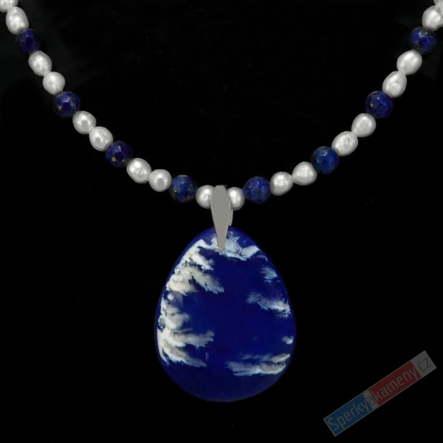 Náhrdelník v boho stylu z lapisu lazuli QA a sladkovodních perel s přívěskem z amerického Plume Agate s lapisem lazuli QAA, stříbro Ag 925/1000, "šperk štěstí pro princeznu z korálového moře" (LPA1438S)