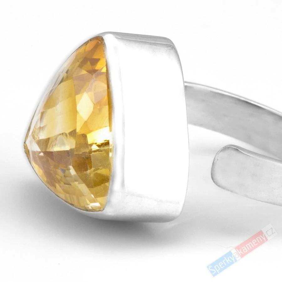 Stříbrný prsten (Ag 925/1000) s broušeným citrínem QAA, vel. kamene cca 18 x 18 mm, nádherná barva a brus (CI1331R)