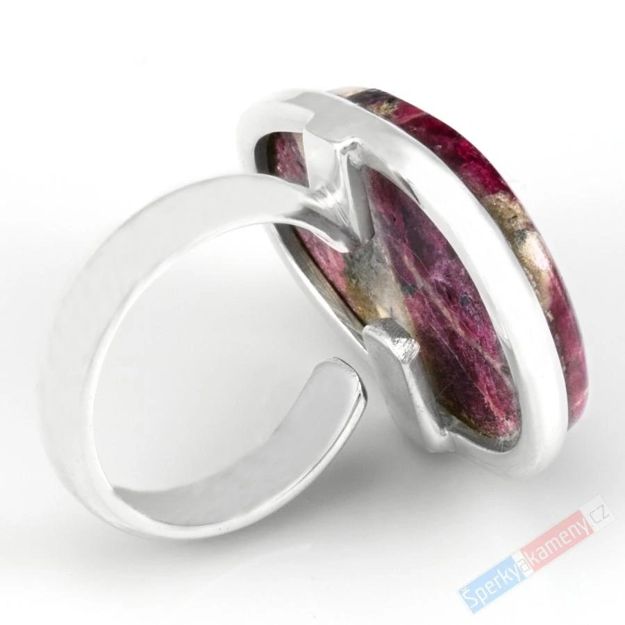 Velký stříbrný prsten (Ag 925/1000) s eudialitem QA, vel. kamene cca 32 x 23 mm, RARITA (ED4801R)