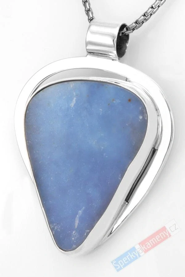 Větší stříbrný přívěsek (Ag 925/1000) s přírodním modrým chalcedonem QA, cca 46 x 39 mm (CHA1825P)