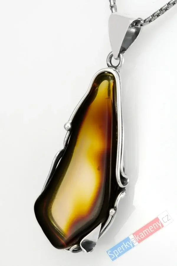 Velký unisex stříbrný přívěsek (Ag 925/1000) s baltským jantarem QAA, plátek cca 51 x 24 mm, "zapadající slunce II" (JA1334P)