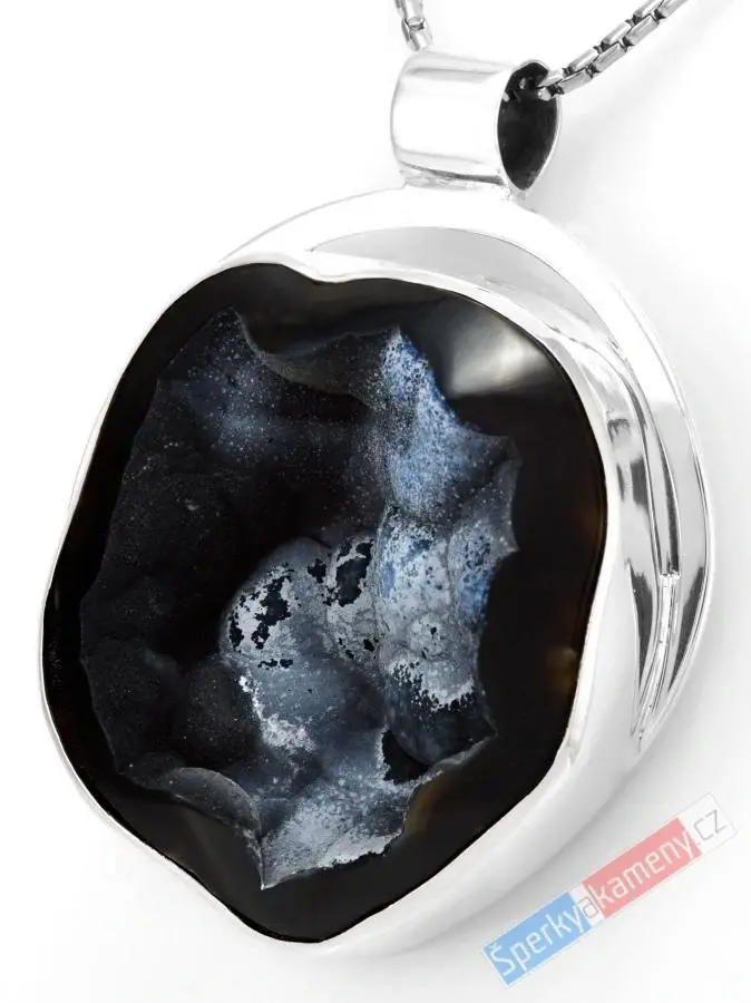Větší stříbrný přívěsek (Ag 925/1000) s korálovcem QAA, cca 47 x 43 mm, "nádherné dílo přírody II", RARITA (KV3018P)