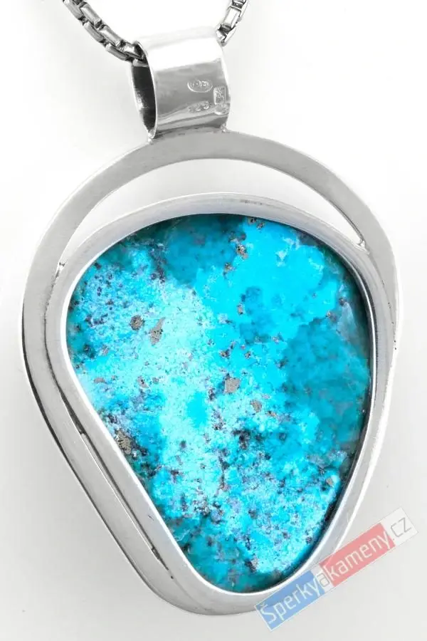 Větší unisex stříbrný přívěsek (Ag 925/1000) s íránským tyrkysem prorostlým chalkopyritem QA, cca 41 x 33 mm, krásná barva, RARITA (TYS1979P)