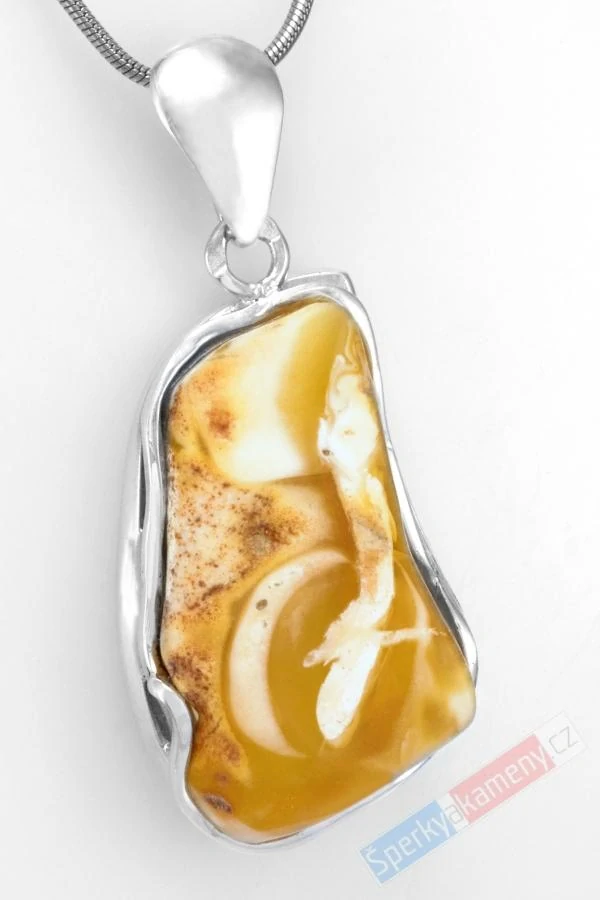 Unisex stříbrný přívěsek (Ag 925/1000) s baltským bílým jantarem prorostlým ve žlutém jantaru QAA, cca 34 x 21 mm "léčivá síla bílého jantaru II" (JA1649P)