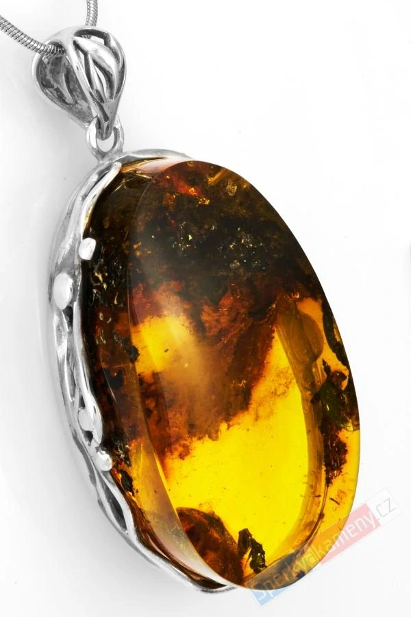 Velký stříbrný přívěsek (Ag 925/1000) s baltským jantarem QAA, cca 50 x 30 mm, "krása jantarové zahrady" (JA3449P)