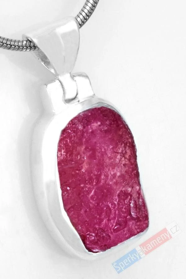 Unisex stříbrný přívěsek (Ag 925/1000) s přírodním rubínem QA, cca 17 x 12 mm, krásná barva (RU9085P)
