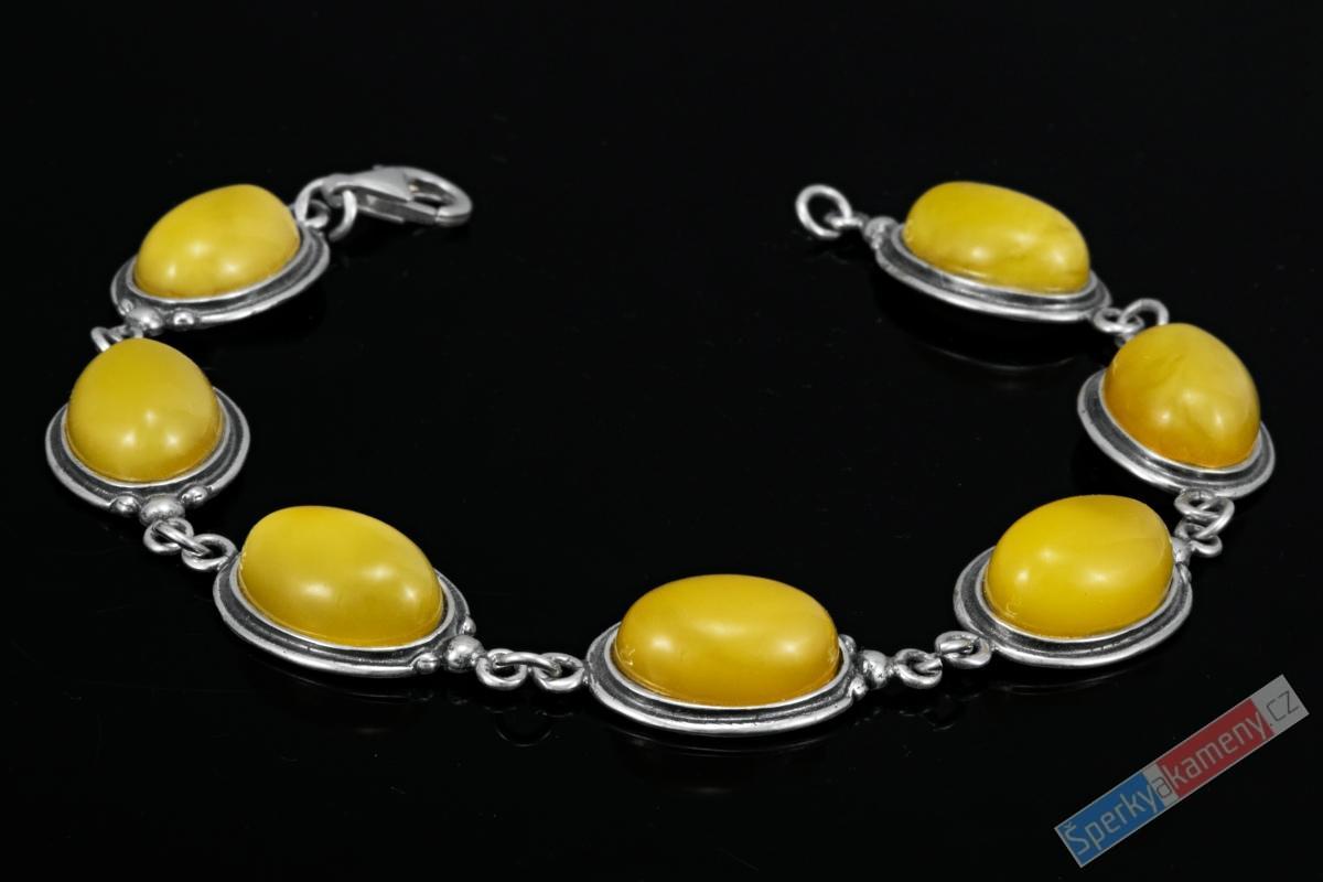 Originální stříbrný náramek (Ag 925/1000) se žlutým jantarem QA, sedm oválků o velikosti cca 17 x 13 mm, "hřejivá síla slunce" (JA1513NS)