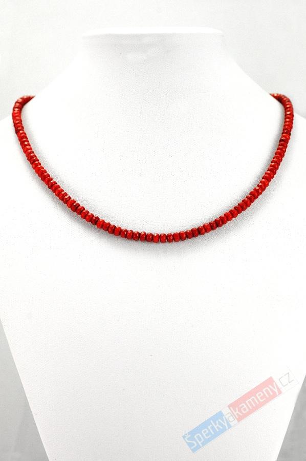 Náhrdelník z červeného korálu, čočky cca 4 mm (K268S) 