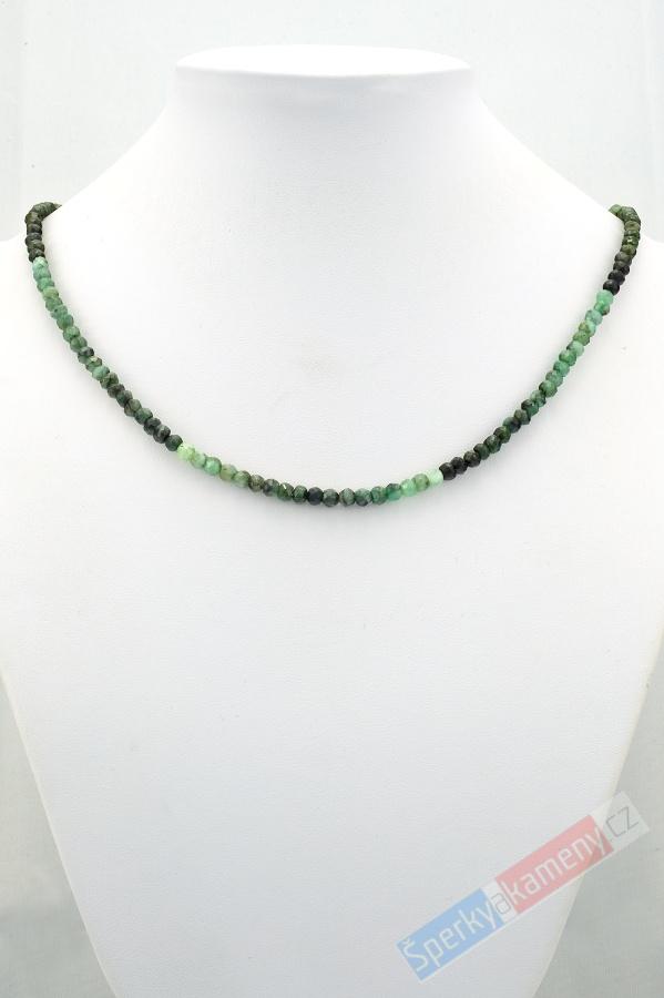 Náhrdelník z přírodního broušeného smaragdu QA, kuličky cca 3 mm, stříbro Ag 925/1000 (SM1393B)