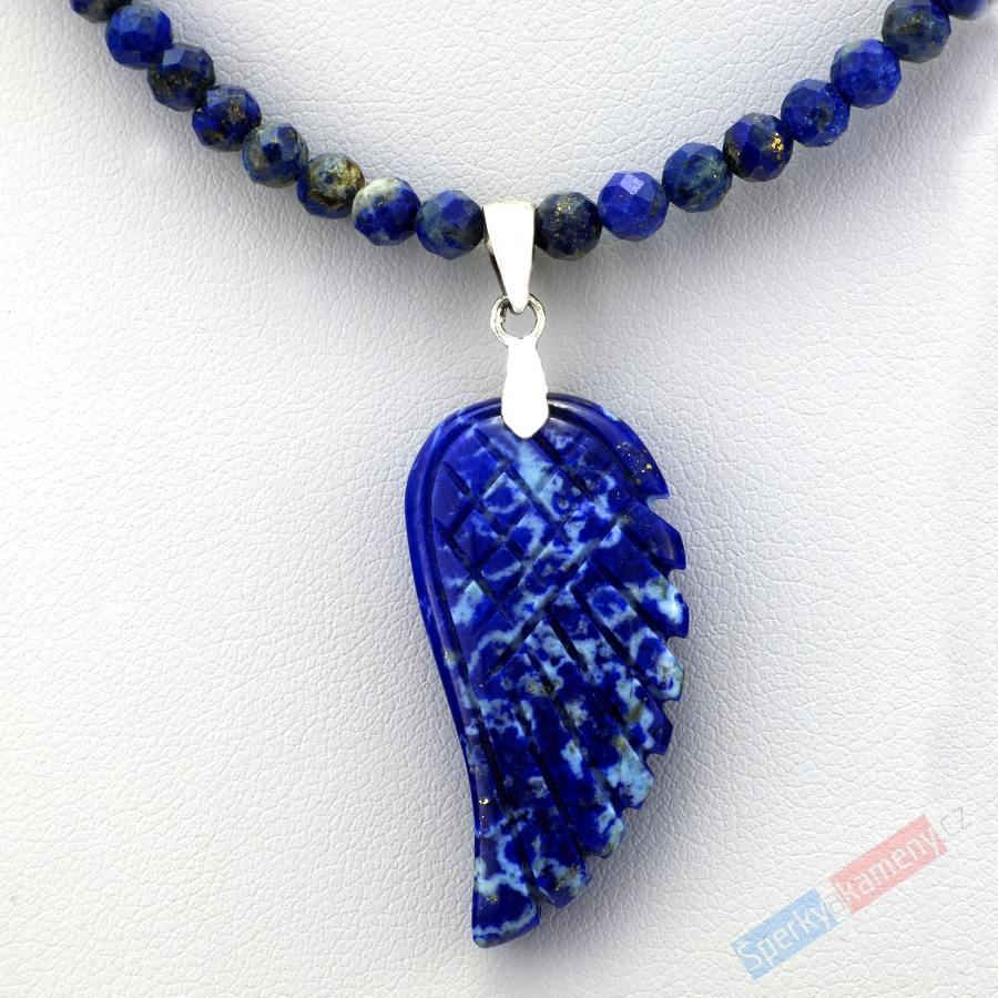 Náhrdelník z broušeného lapisu lazuli s přívěškem ve tvaru andělského křídla QA, stříbro Ag 925/1000 (LL651S)