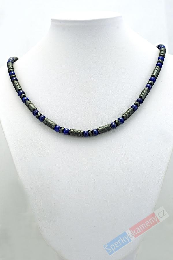 Pánský originální náhrdelník z matného hematitu a lapisu lazuli QA "vnitřní harmonie, prosperita a štěstí" (HEL4840S)
