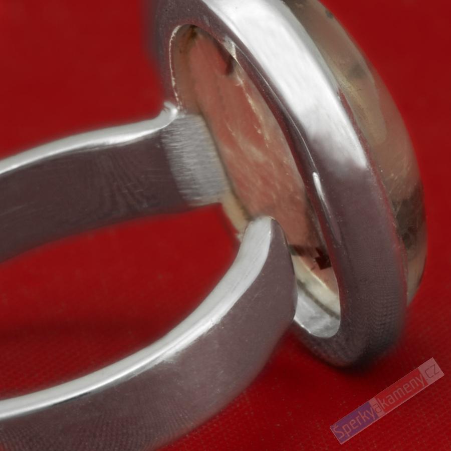 Stříbrný prsten (Ag 925/1000) s křišťálem prorostlým turmalínem skorylem QA, vel. kamene cca 19 mm (TUK4542R)