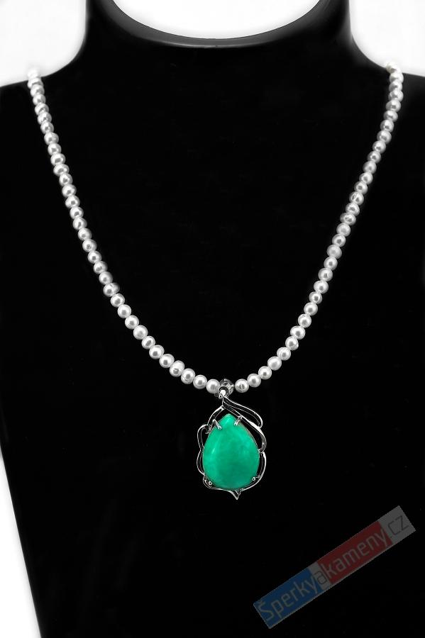Originální náhrdelník v boho stylu z bílých perel s přívěskem z variscitu QA, stříbro Ag 925/1000, "princezna z rodu Ajmarů" (VAP7260S)