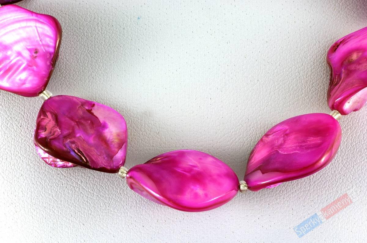 Náhrdelník z pink perleti, nepravidelné čtverce cca 17 mm (PE151)