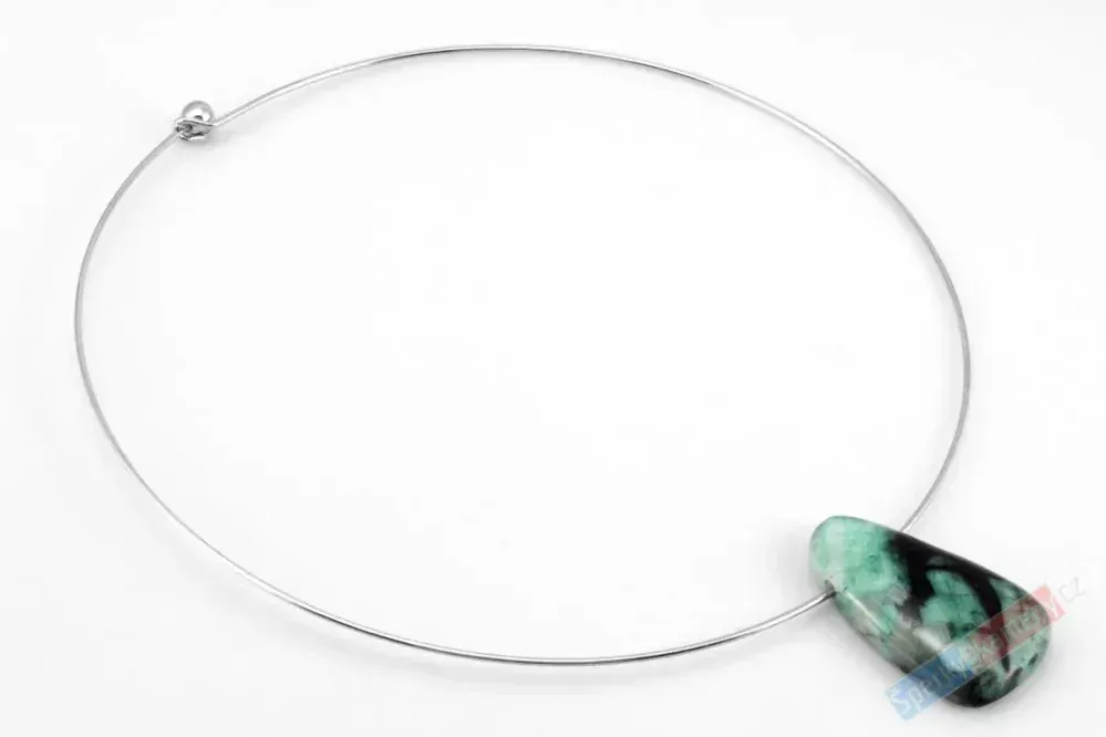 Originální náhrdelník s přírodním smaragdem QA, přívěsek cca 40 x 23 mm, "regenerace, inspirace a láska" (SM5204S)